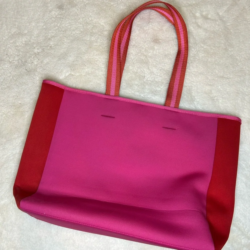 Summersalt Pink & Red Neoprene Beach Pool Bag